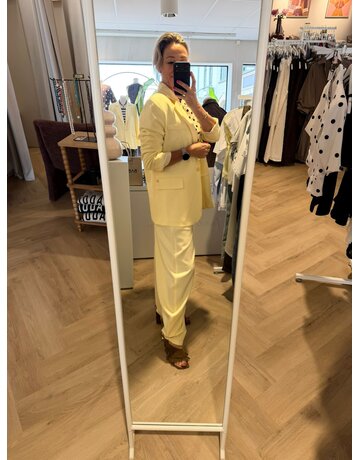 Feel Fashion Feel Blazer Yellow