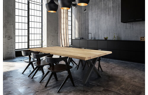 Industriele Eikenhout Salon of Eetkamertafel Fabrio met stalen X-Frame