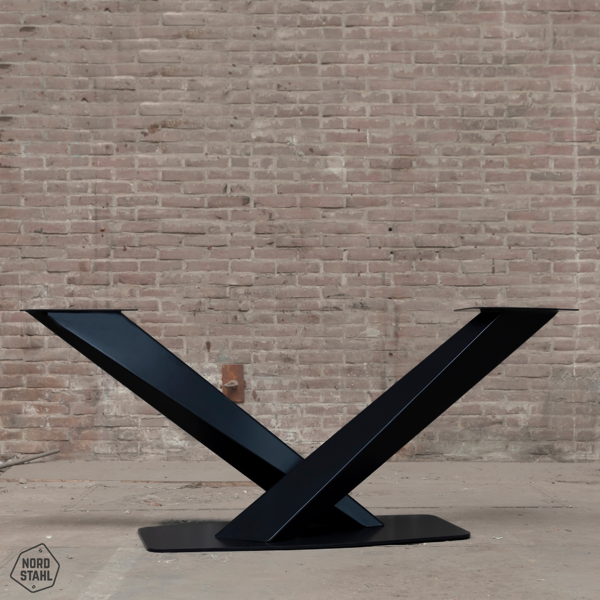 Nordstahl Scissor Leg