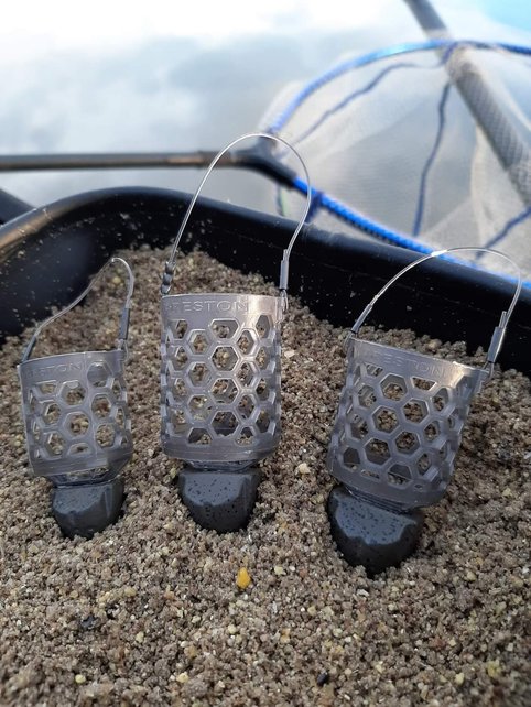 PRESTON - Hexmesh Plastic Bullet Feeders PRESTON - Hexmesh Plastic Bullet Feeders