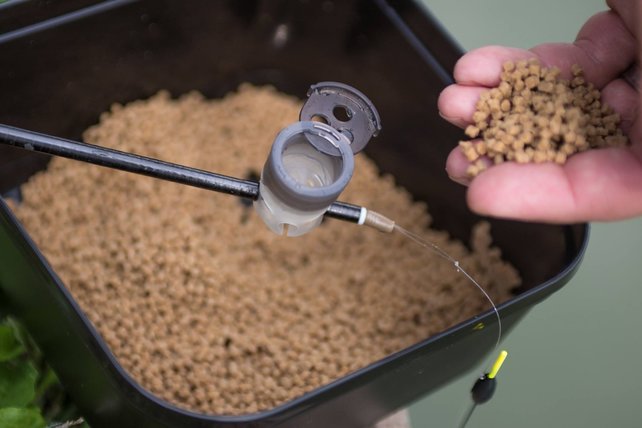 GURU - Quick Load Sprinkle Lid