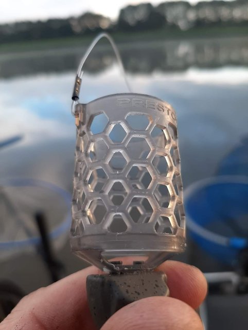 PRESTON - Hexmesh Plastic Bullet Feeders PRESTON - Hexmesh Plastic Bullet Feeders