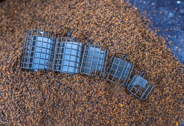 PRESTON - Wire Cage Feeder