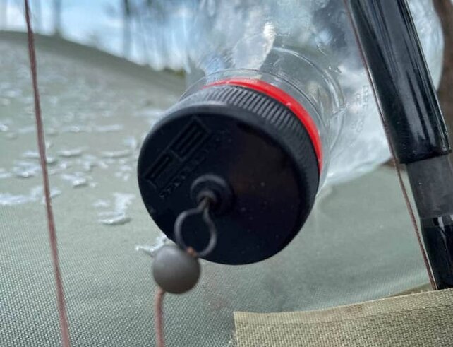 PB PRODUCTS - Buoy Big Eye Swivel Bottle Cap