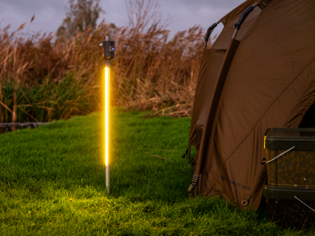 FISHSENSE  - LumiCatch Basis  Slimme Buitenlamp met App en Powerbankfunctie