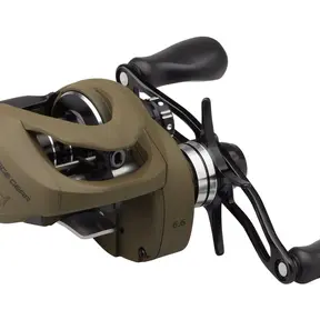 SG8 250 Baitcast Reel