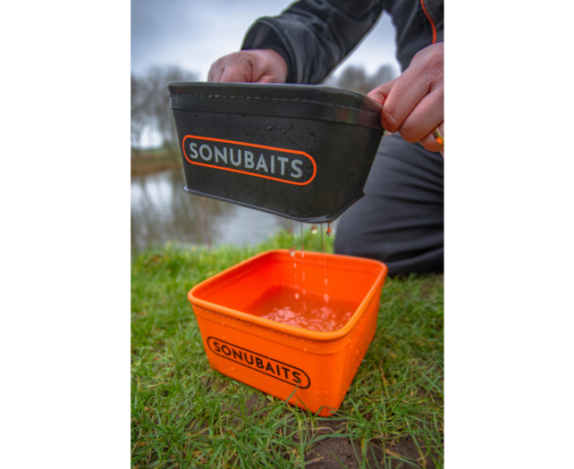 Sonubaits EVA Bait Tub & Strainer Set