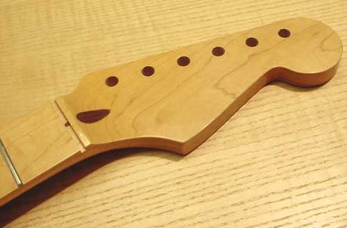 Allparts SMF Finished Maple Stratocaster Neck 22 Jumbo Frets