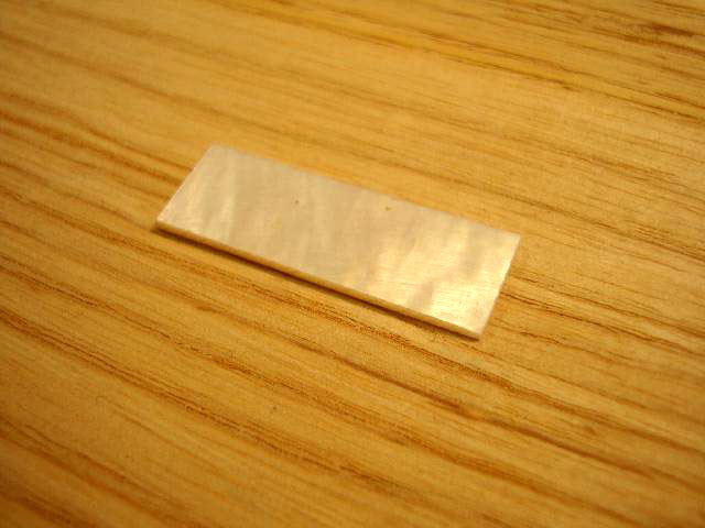 White Mother of Pearl plate 35x11,5mm