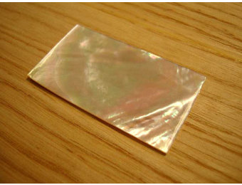 White pearl plate 47,5x26mm