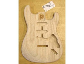 Allparts Stratocaster body swamp ash