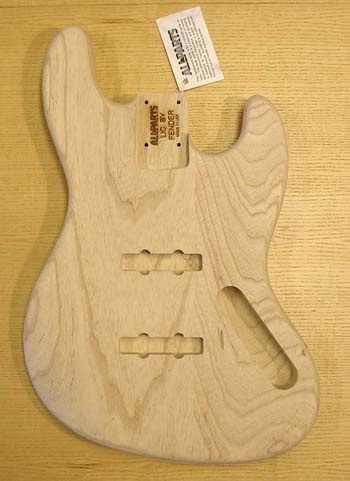 Allparts JBAO Jazz Bass body swamp ash