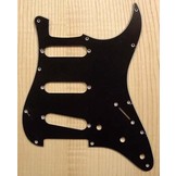 Allparts Stratocaster pickguard black 3ply