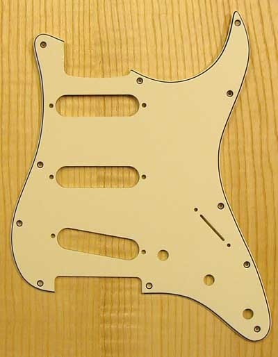 Allparts Stratocaster pickguard parchment 3ply