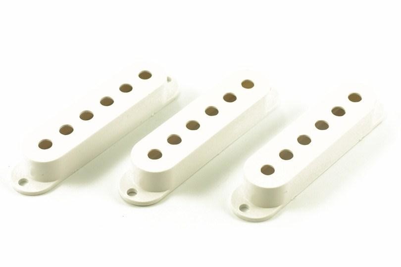 Strat pickup cover wit set/3