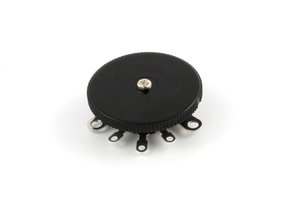 Under pickguard pot 250KA audio/log