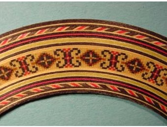 Classical rosette white/black/red 1