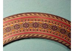 Classical rosette white/black/red 2