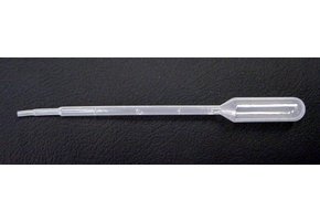 Plastic pipet