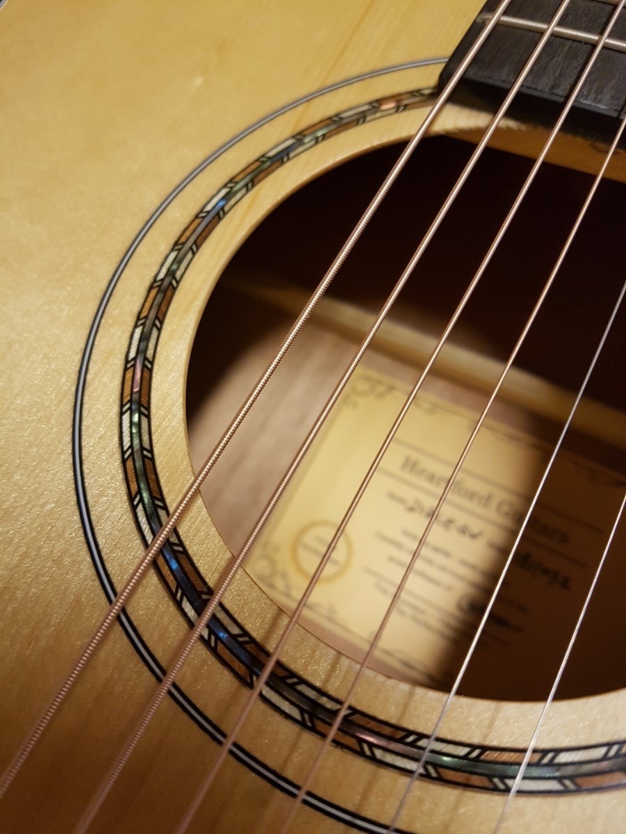Heartford Vox Humana Designed D18CE Semi-Akoestische gitaar