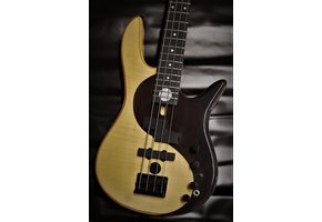 Nightfly YY Bass with original EMG pickups and preamp
