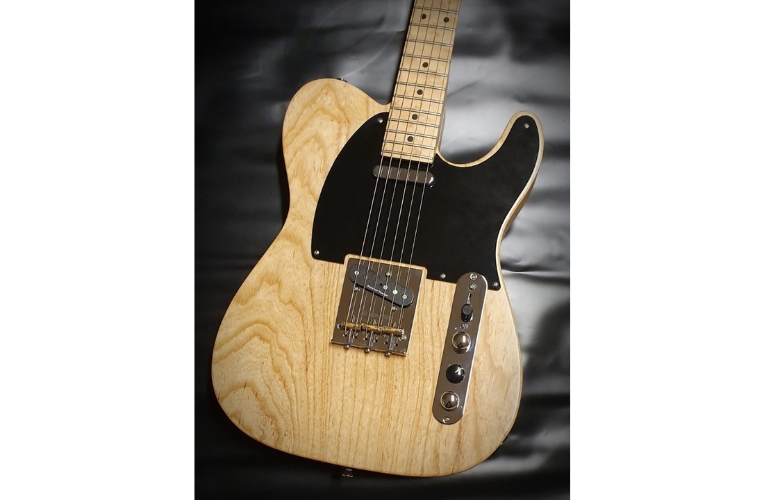 Vox Humana Custom Shop Tele Swamp Ash
