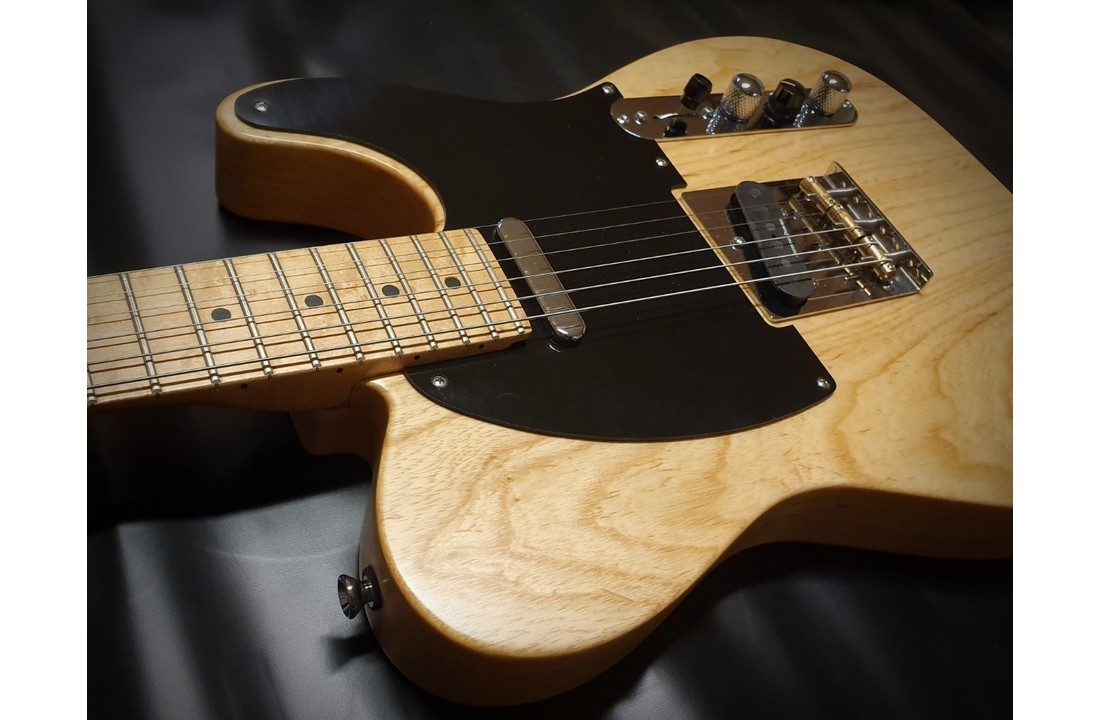 Vox Humana Custom Shop TE-Model Swamp Ash