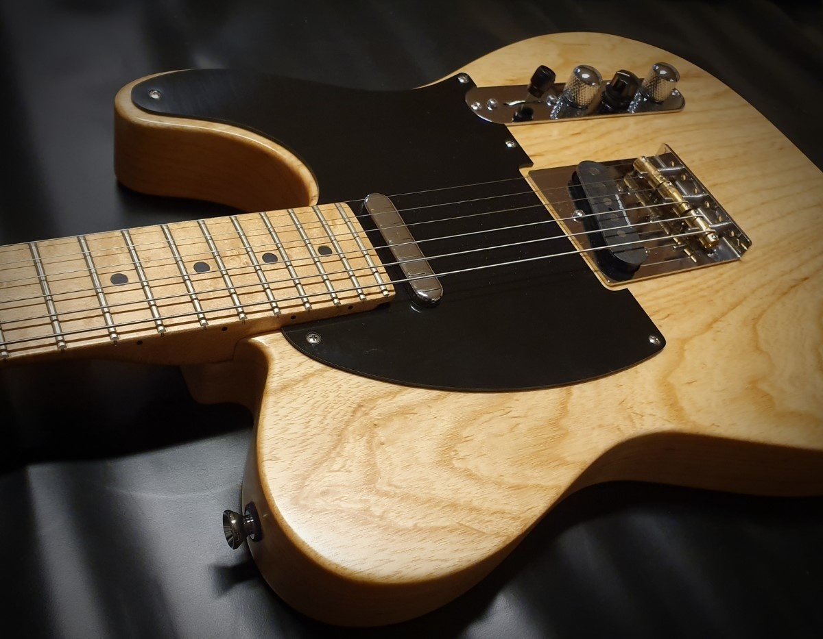 Vox Humana Custom Shop TE-Model Swamp Ash