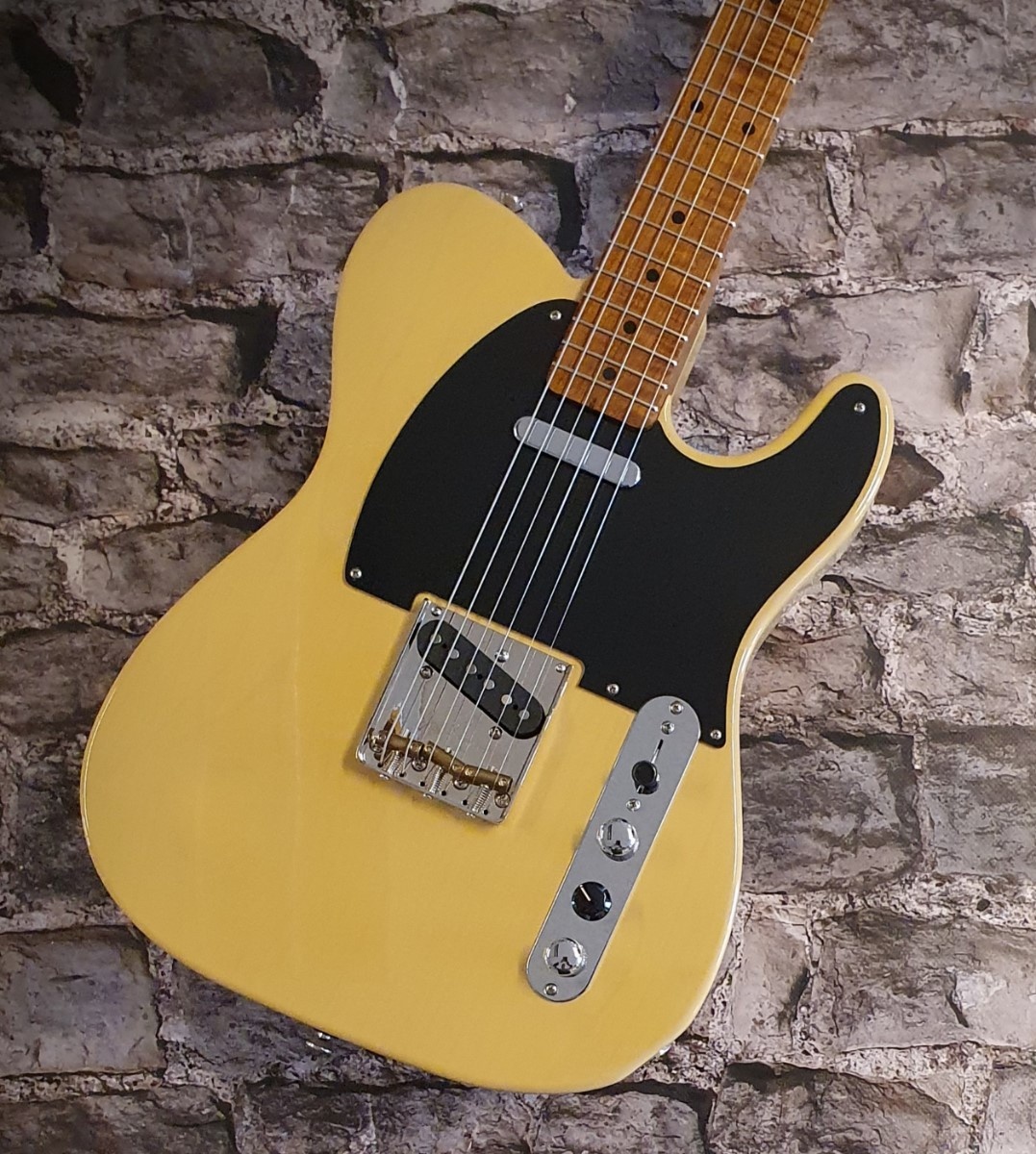 STONER Vox Humana Designed TE-Classic Guitar Blonde Roasted Maple Neck