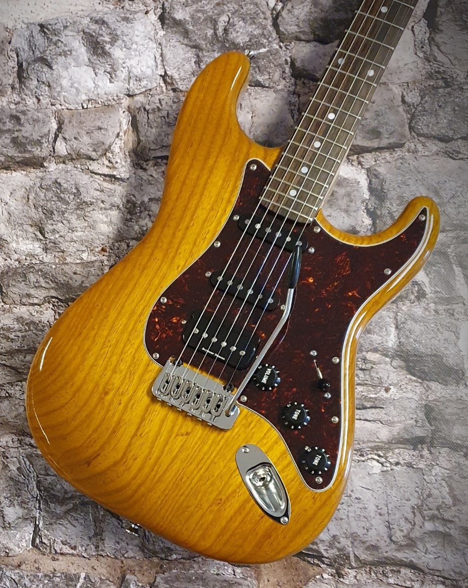 Vox Humana ST-HSS Custom Guitar Amberburst