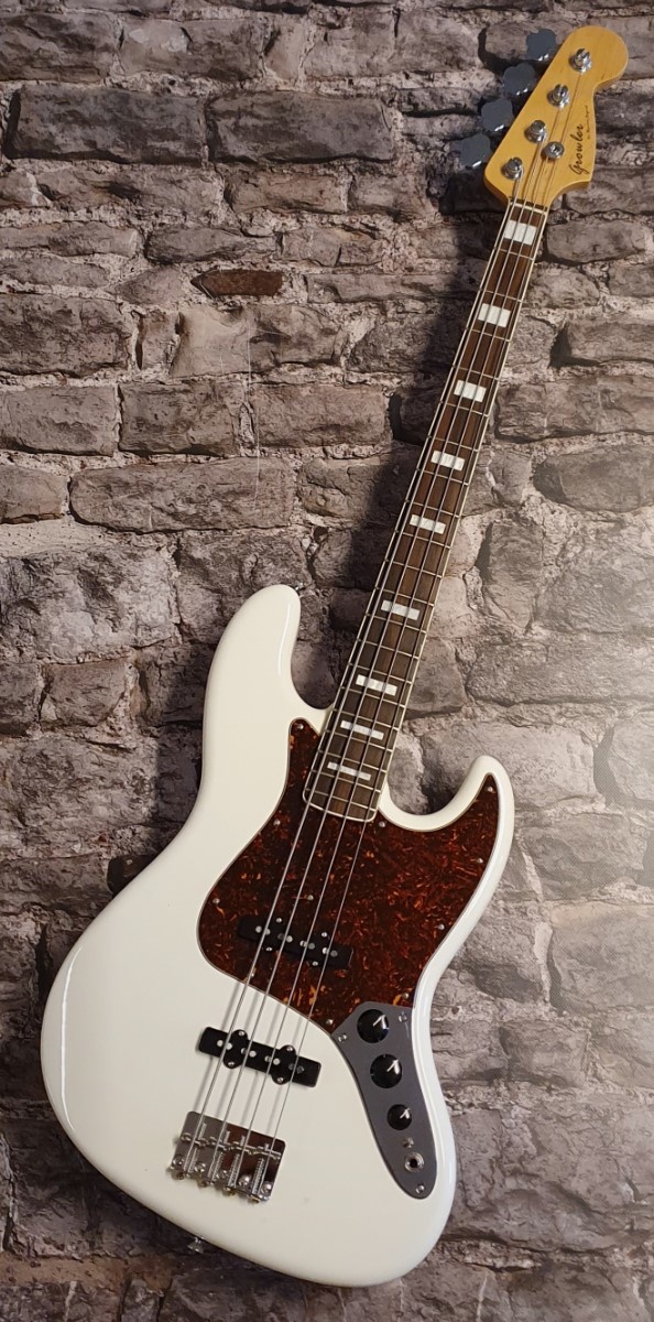 GROWLER Vox Humana Designed Jazz Bass Olympic White with Bound Neck