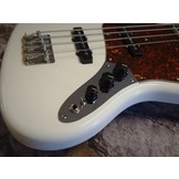 GROWLER Vox Humana Designed JB-Classic Bass Olympic White with Bound Neck