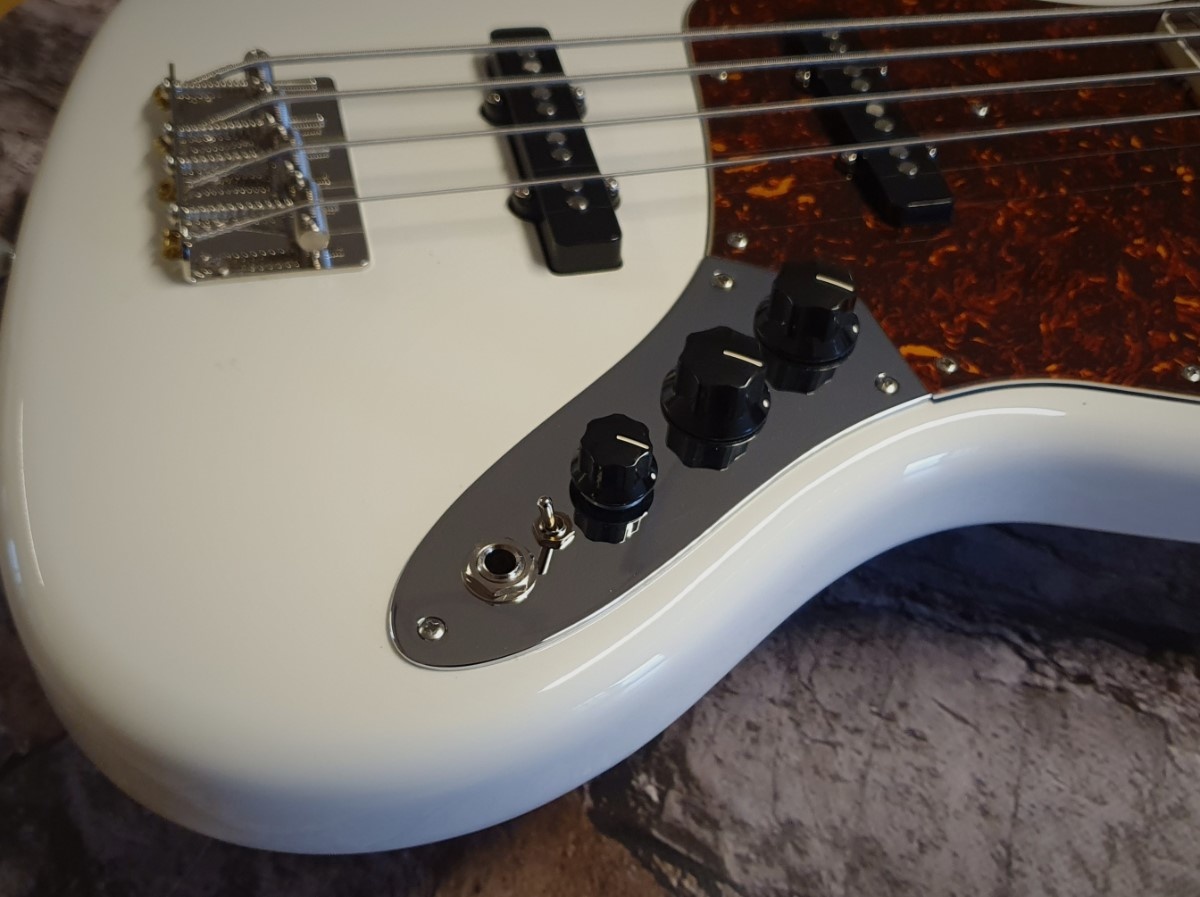 GROWLER Vox Humana Designed Jazz Bass Olympic White with Bound Neck