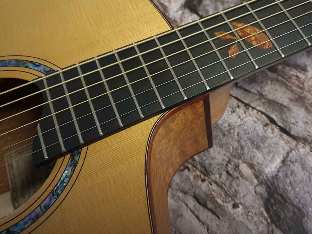 Dowina Lacewood GAC-DS Akoestische Gitaar met koffer