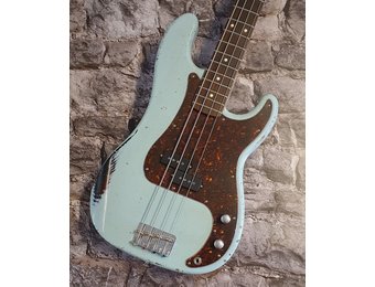 GROWLER Vox Humana Designed PB-Relic Bass Sonic Blue over Sunburst