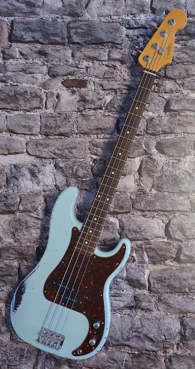 GROWLER Vox Humana Designed P-Bass Relic Sonic Blue over Sunburst