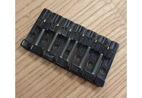 Ken Smith QSR (Quick String Release) 6-string bass bridge black