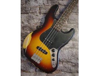 GROWLER Vox Humana Designed JB-Relic Bass 3-Tone Sunburst
