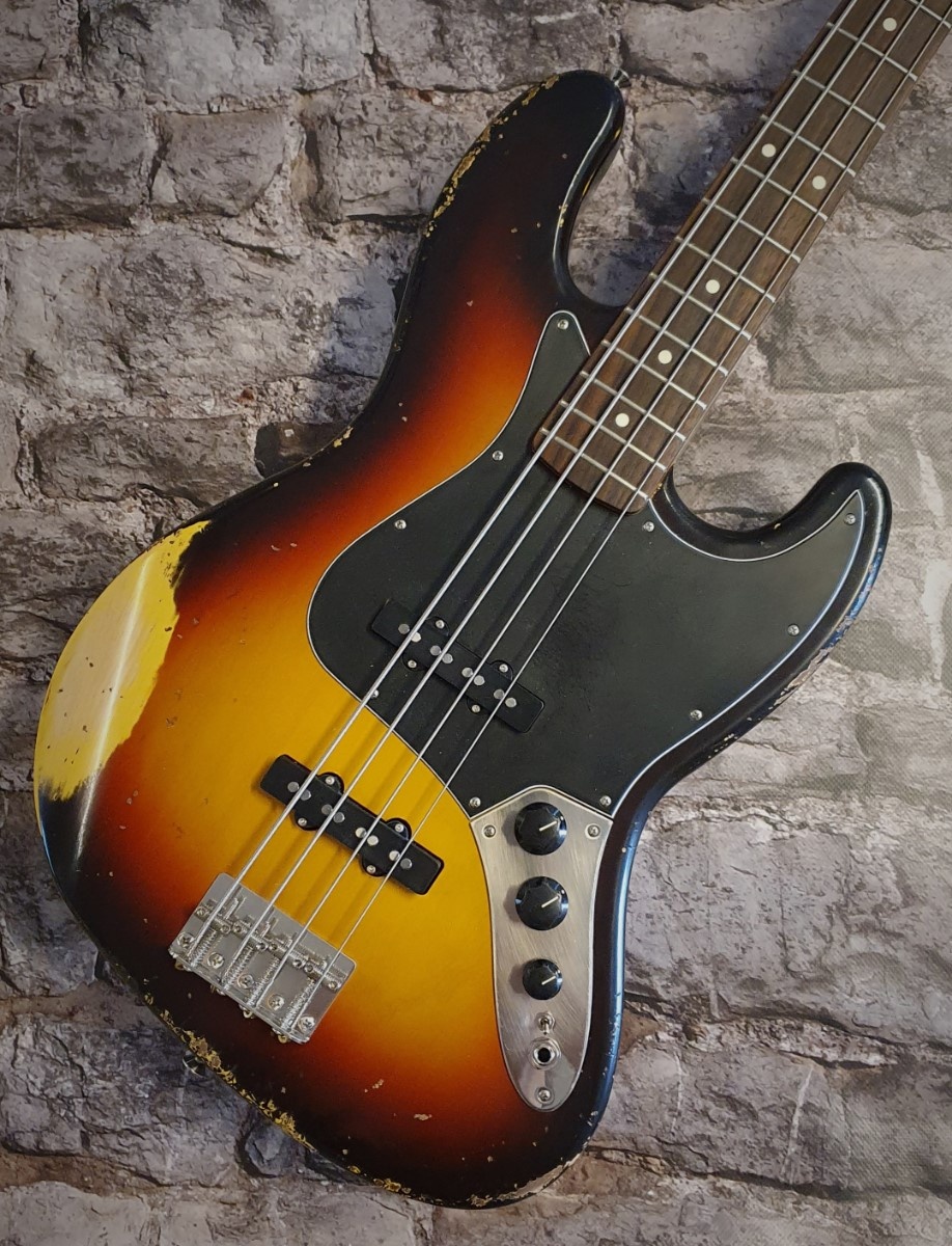 GROWLER Vox Humana Designed JB-Relic Bass 3-Tone Sunburst