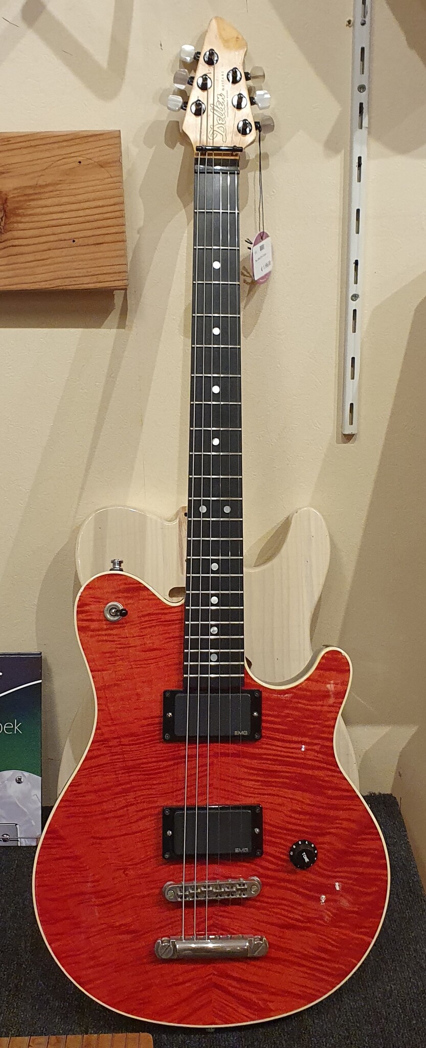 Peer Dellen EVH Custom Electric Guitar Occasion