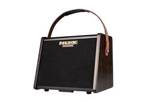 NUX AC25 acoustic guitar amp 25 watt oplaadbaar