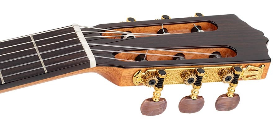 Salvador Cortez CC60 Classic Guitar