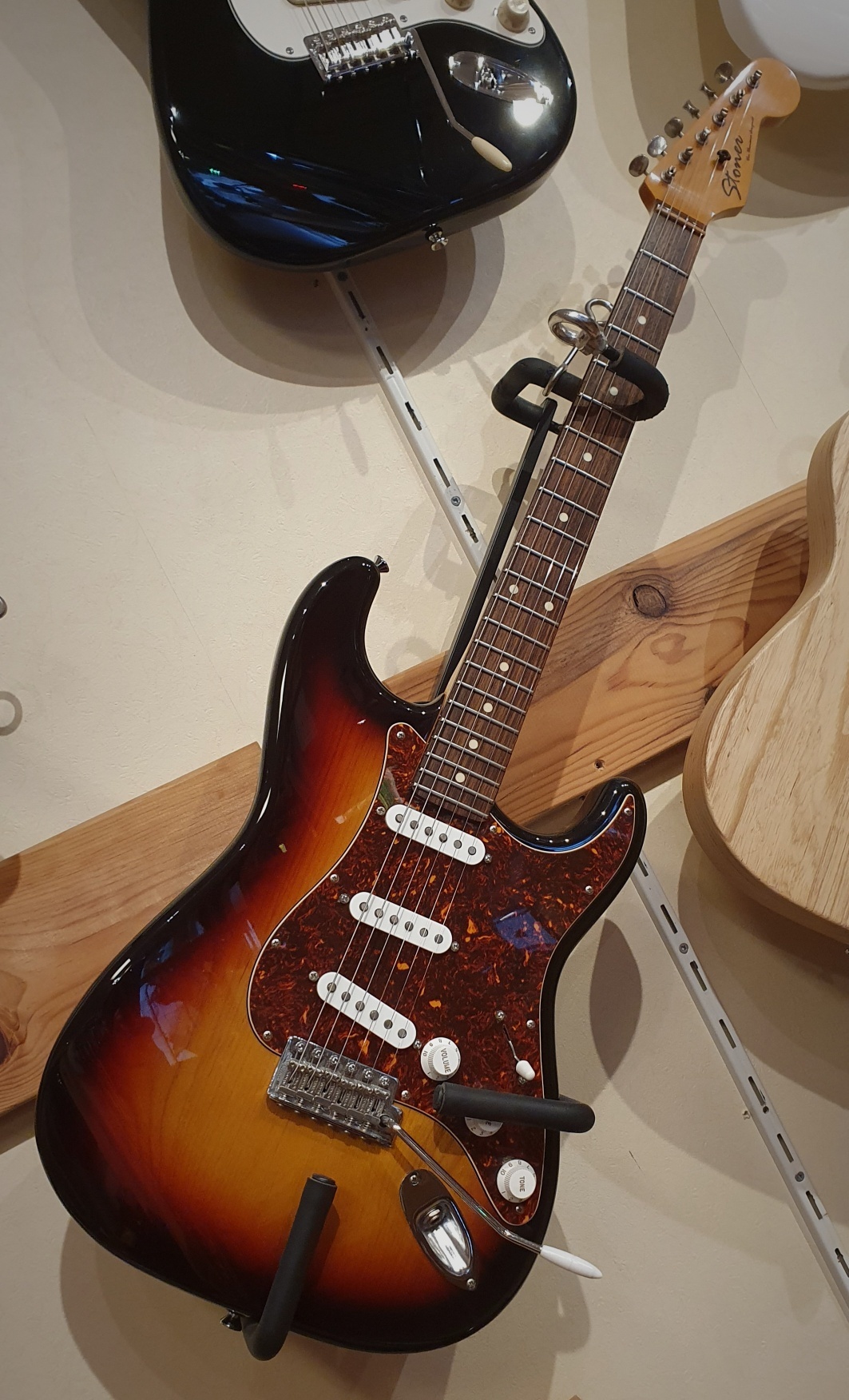 STONER Vox Humana Designed ST-Classic Sunburst OCCASION