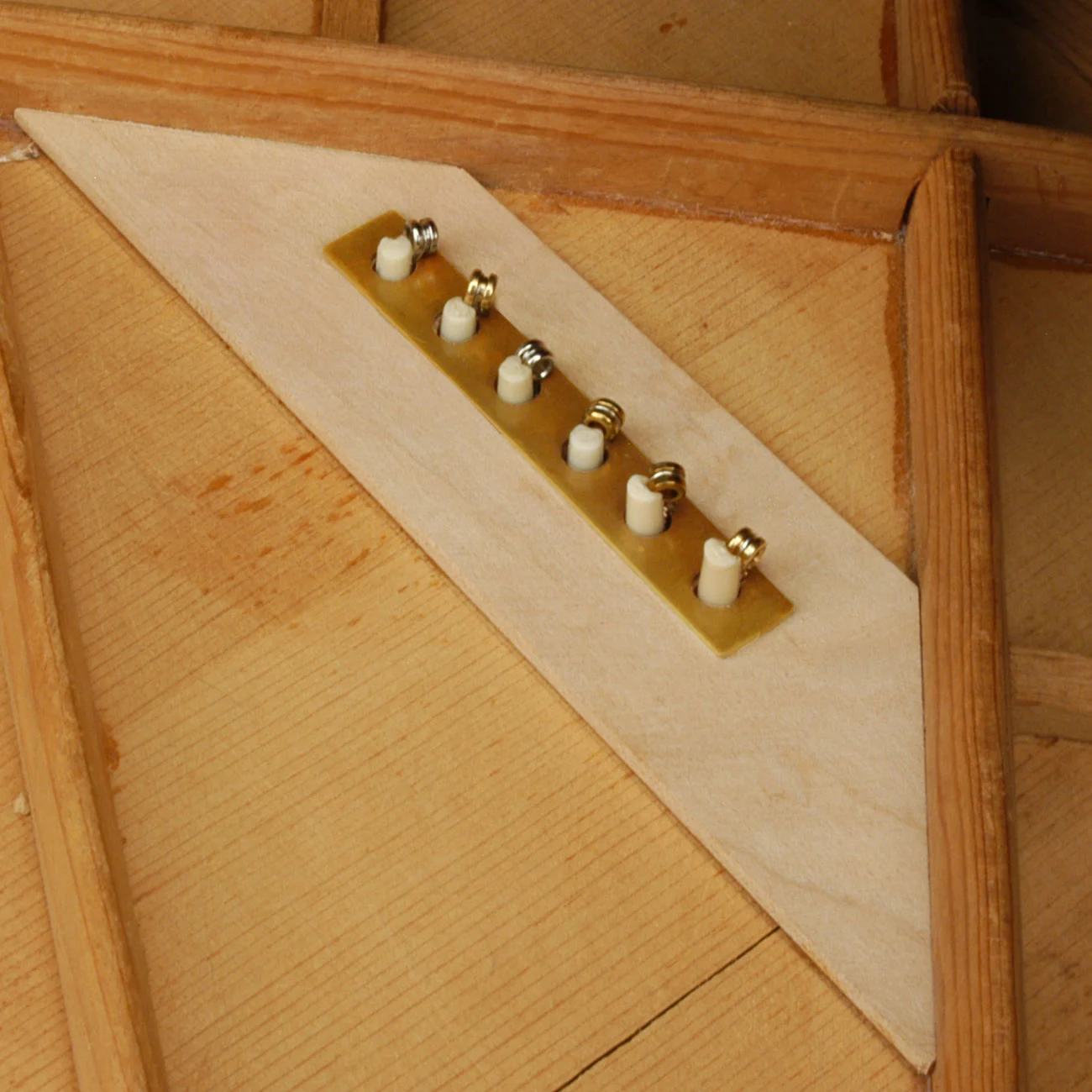 Platemate 2 1/8'' brugplaat 54mm string spacing