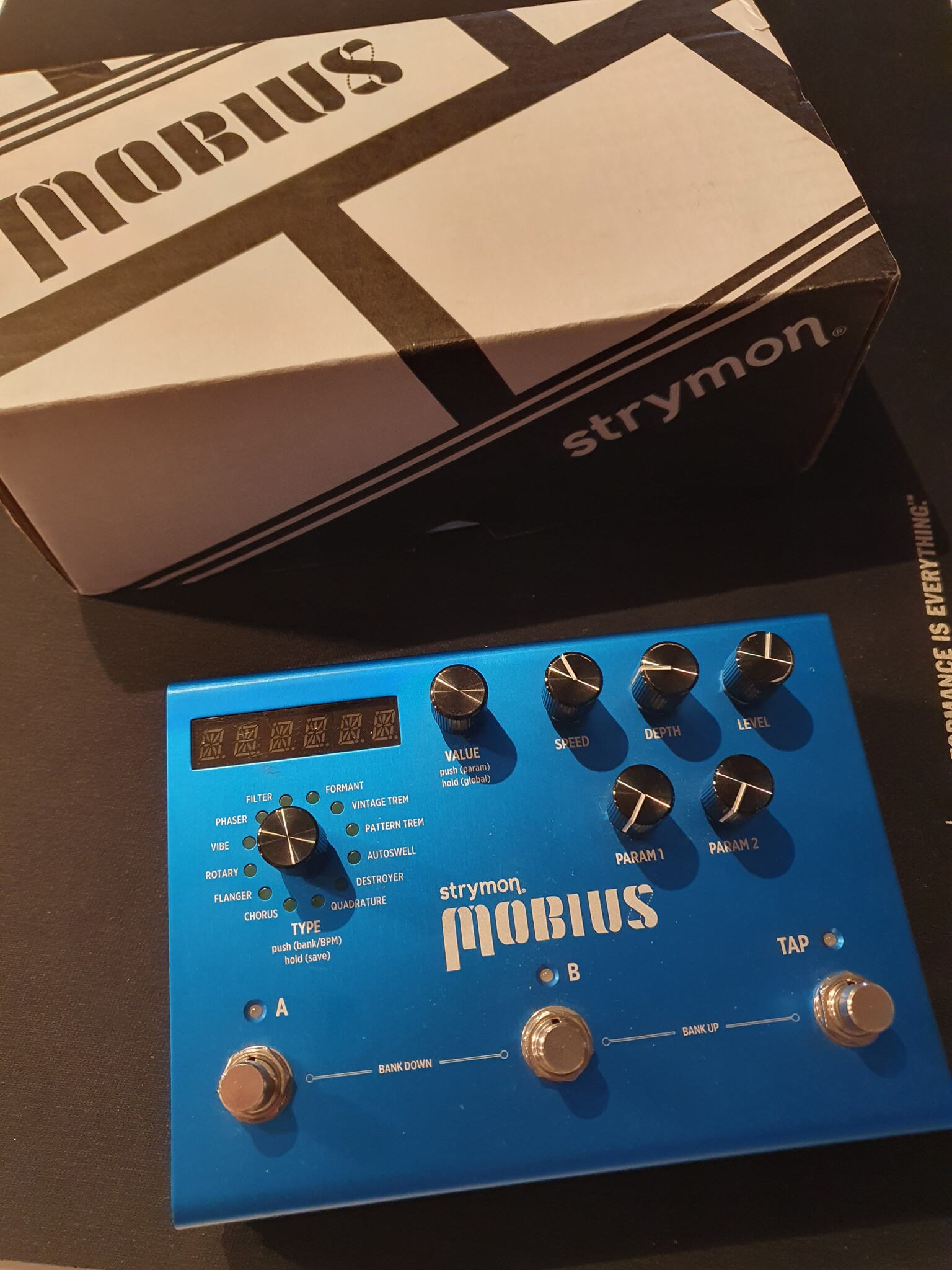 Strymon Mobius Multi Modulation pedal occasion