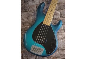 MusicMan Stingray 5 Blue Dawn Occasion 2001 with case