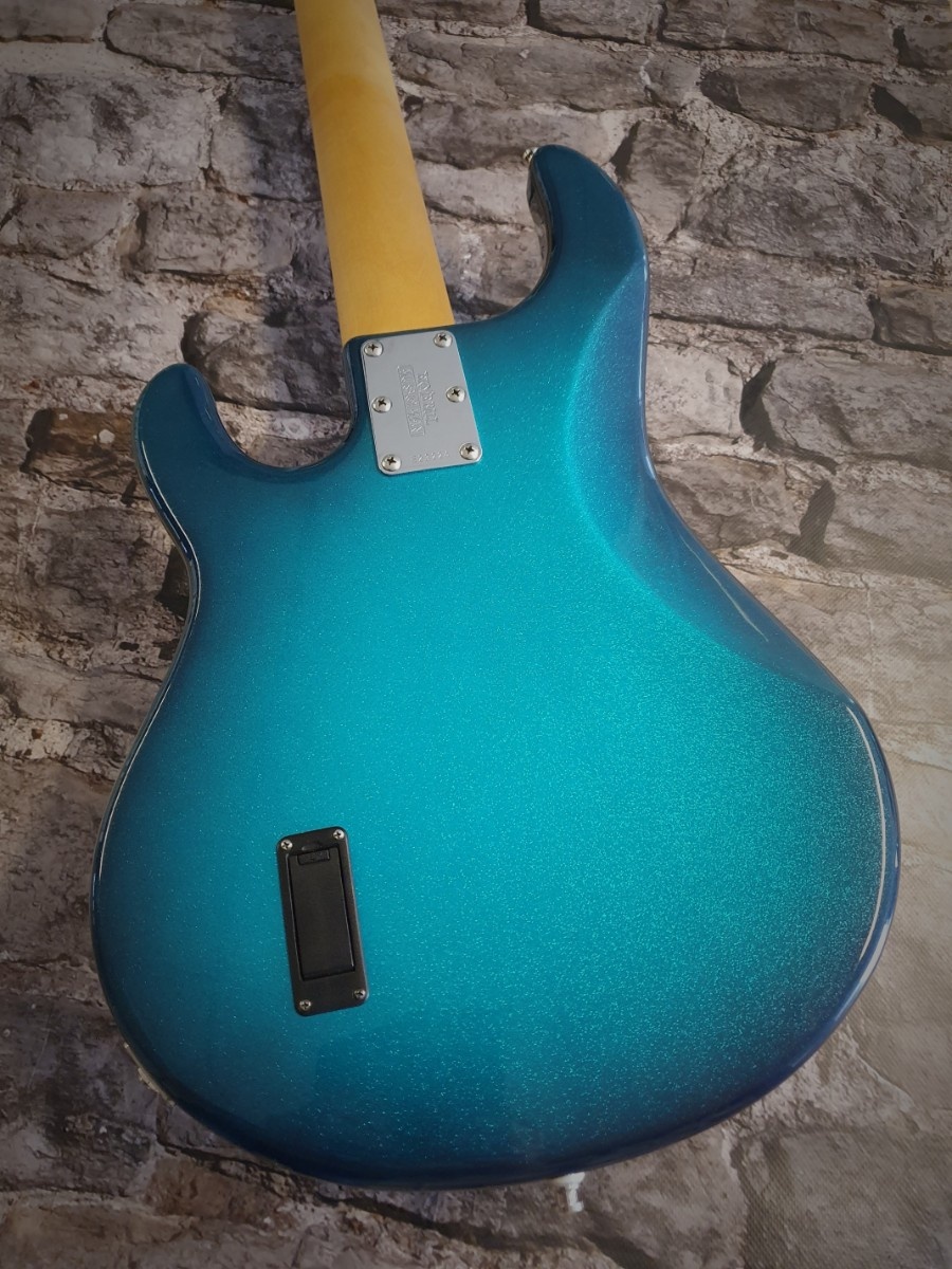 MusicMan Stingray 5 Blue Dawn Occasion 2001 with case