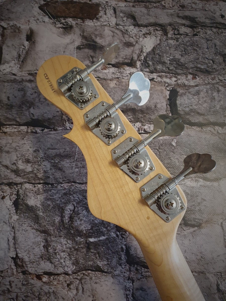 G&L Fullerton Deluxe Jazz Bass Occasion (2016) with case