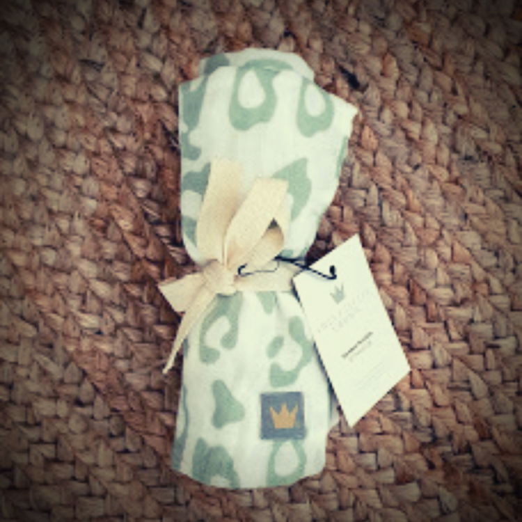 Sweet little crown Bamboo swaddle M - Panther
