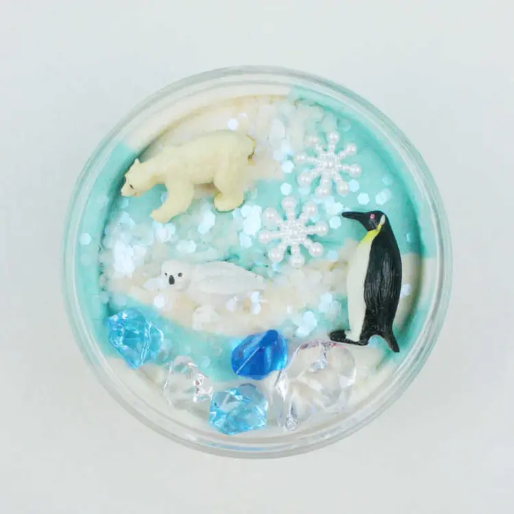 Invitation to Imagine Winter friends Surprise Pot